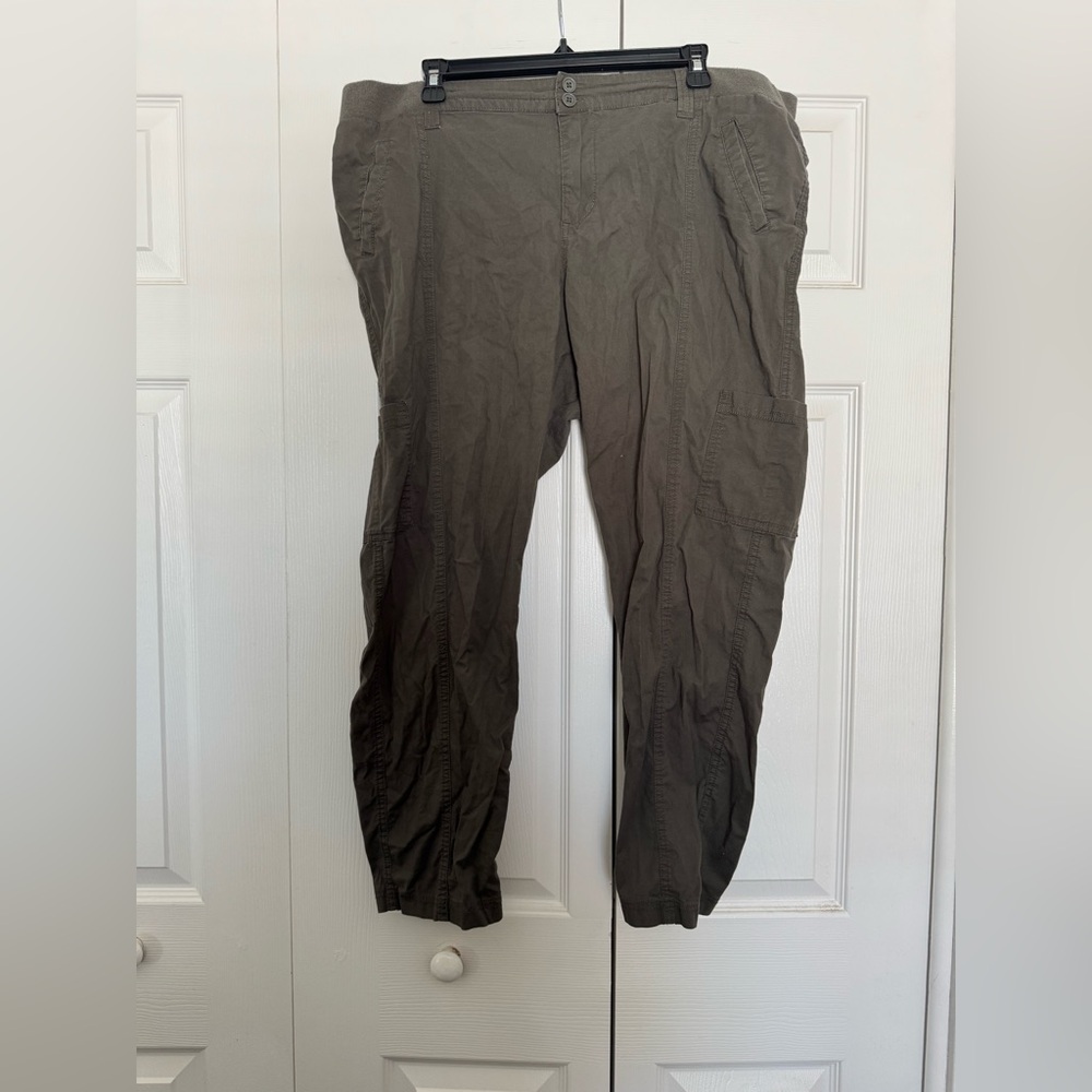 Torrid Army Green pants size 16